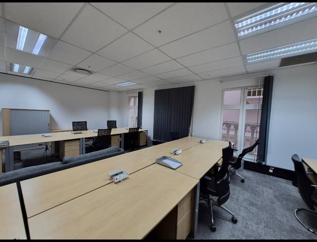80M² OFFICE TO LET IN SANDTON CENTRAL